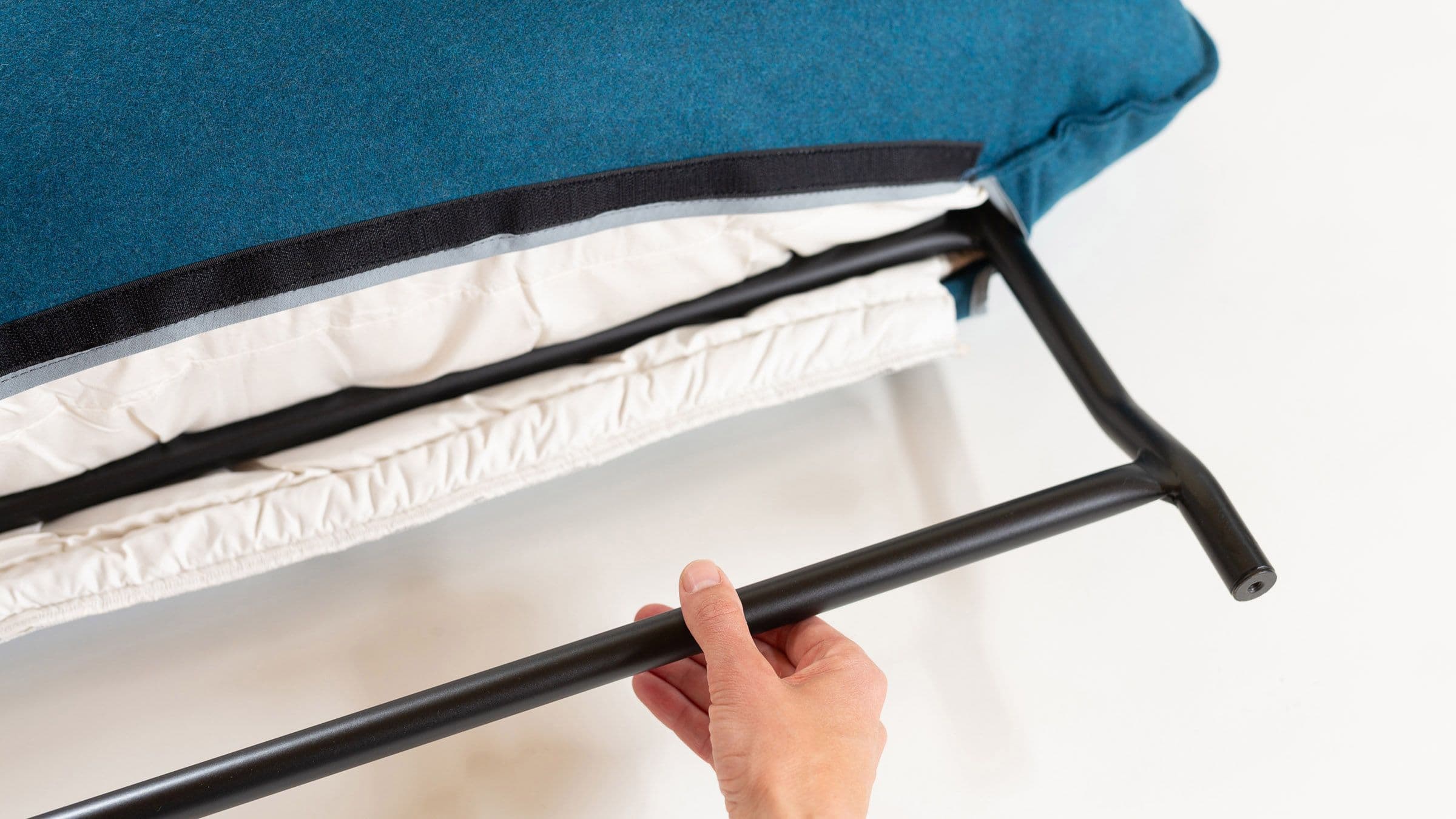 Materials and maintenance: the back cushion